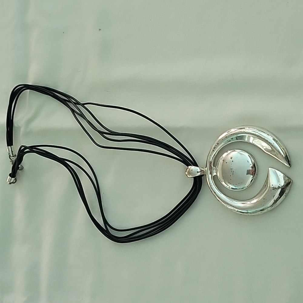 Silverstone necklace